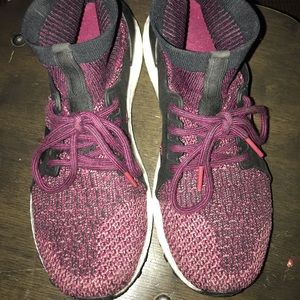 Lightly worn adidas ultra boosts